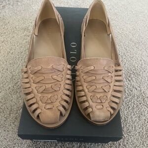 Nisolo Woven Leather Flats in Tan